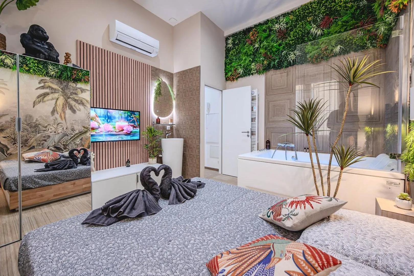 Little Bangkok - Luxury Spa Apartment Tolón 0*,  Francia